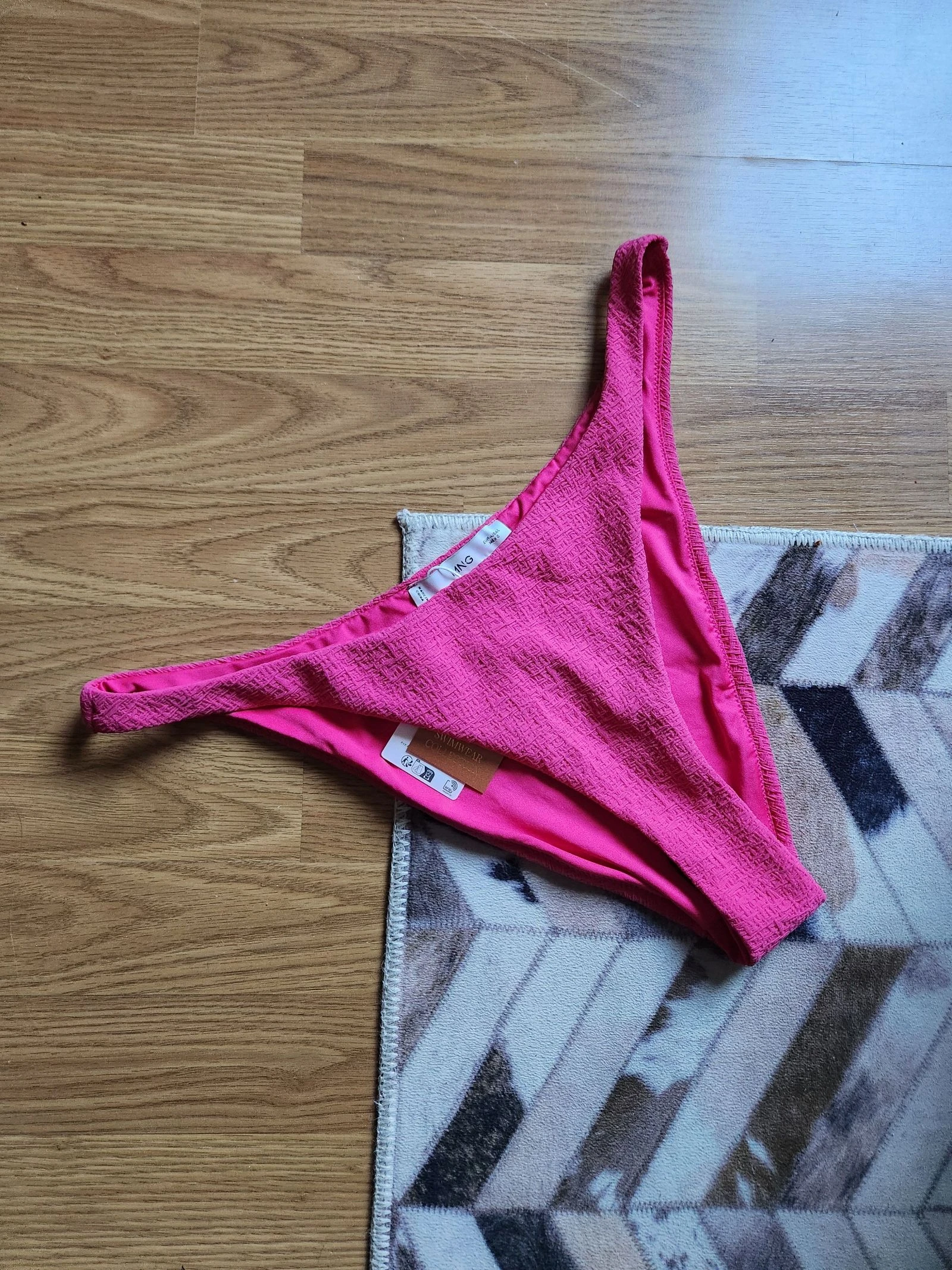 🌸NEUO biquini rosa MNG talla L🌸 – photo 2
